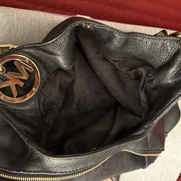 Michael Kors Large Bag - Picture 7 of 12